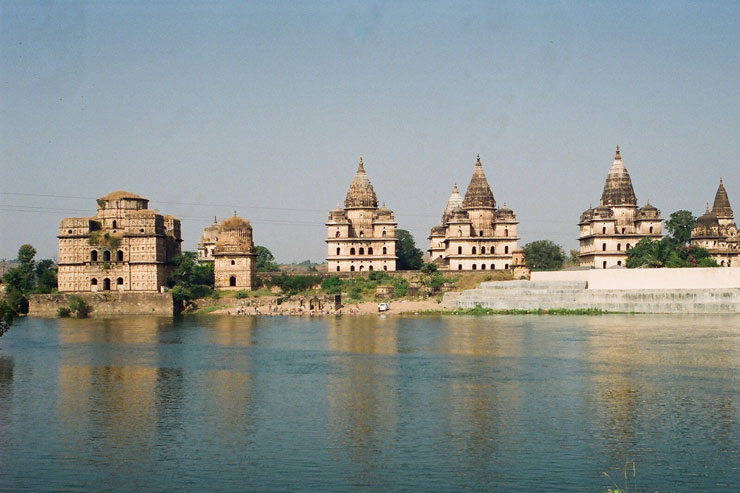 Khajuraho Orchha Jhansi Gwalior tour with Varanasi